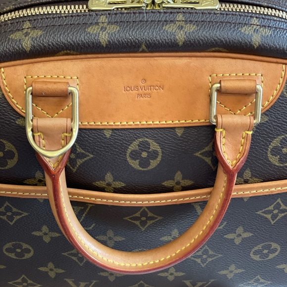 💗Louis Vuitton Trouville - Picture 8 of 15